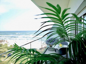 White Tower Mamaia - Private Apartment